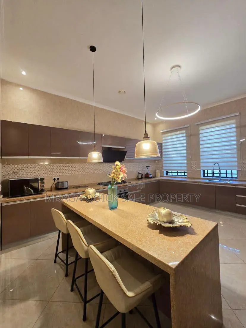 4bdrm House in Oyster Bay for rent