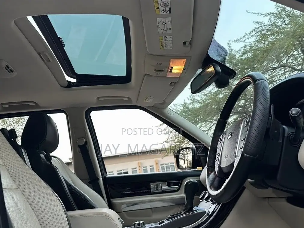Land Rover Range Rover Sport 2010 Gray