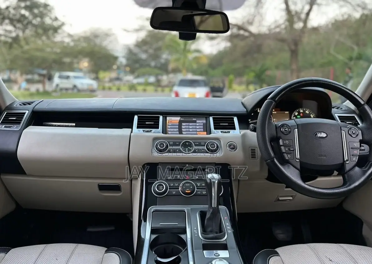 Land Rover Range Rover Sport 2010 Gray