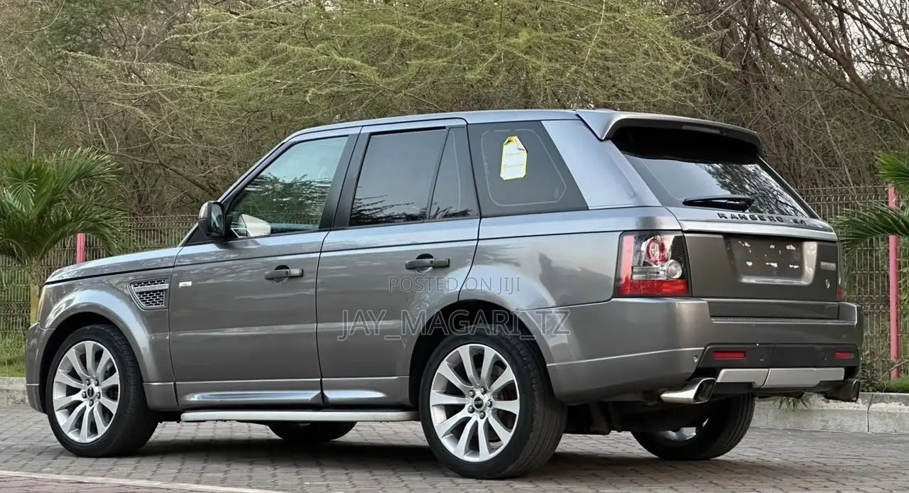 Land Rover Range Rover Sport 2010 Gray