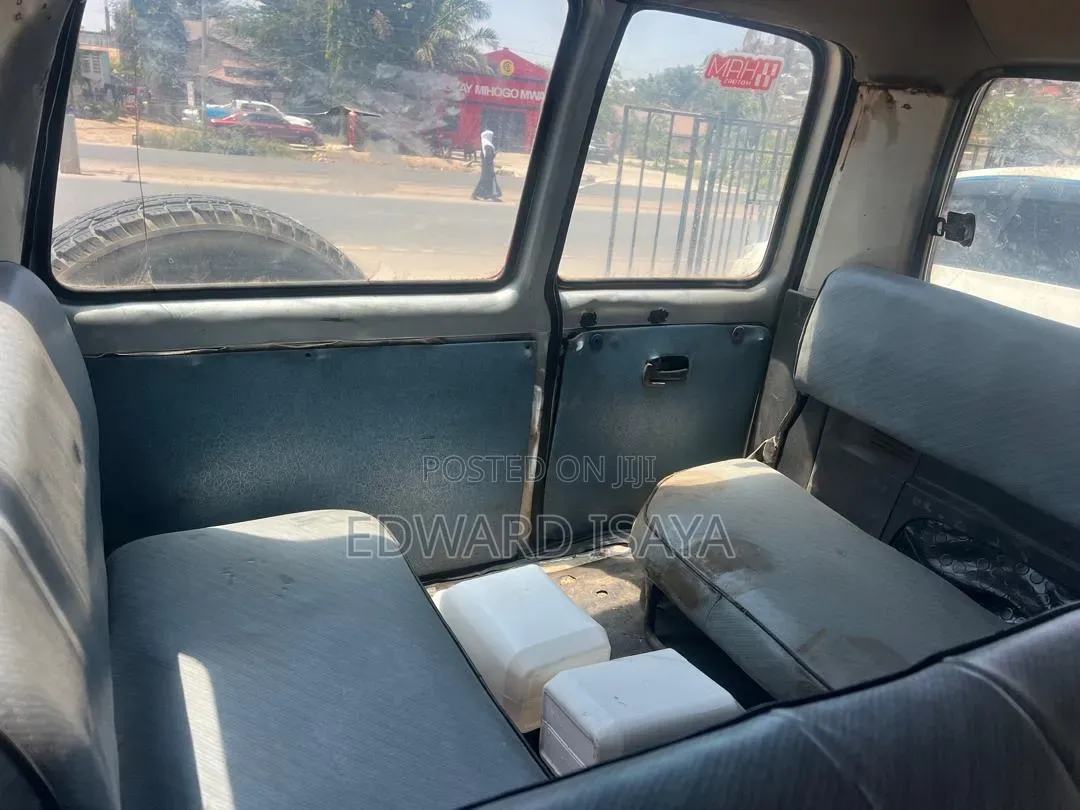 Toyota Land Cruiser 1998 Silver