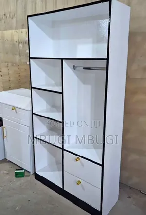 Kabati Za Nguo Za Wazi