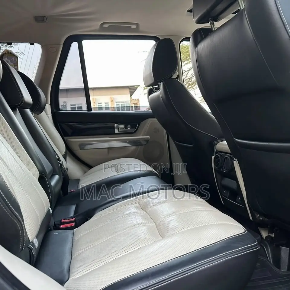 Land Rover Range Rover Sport 2010 Gray