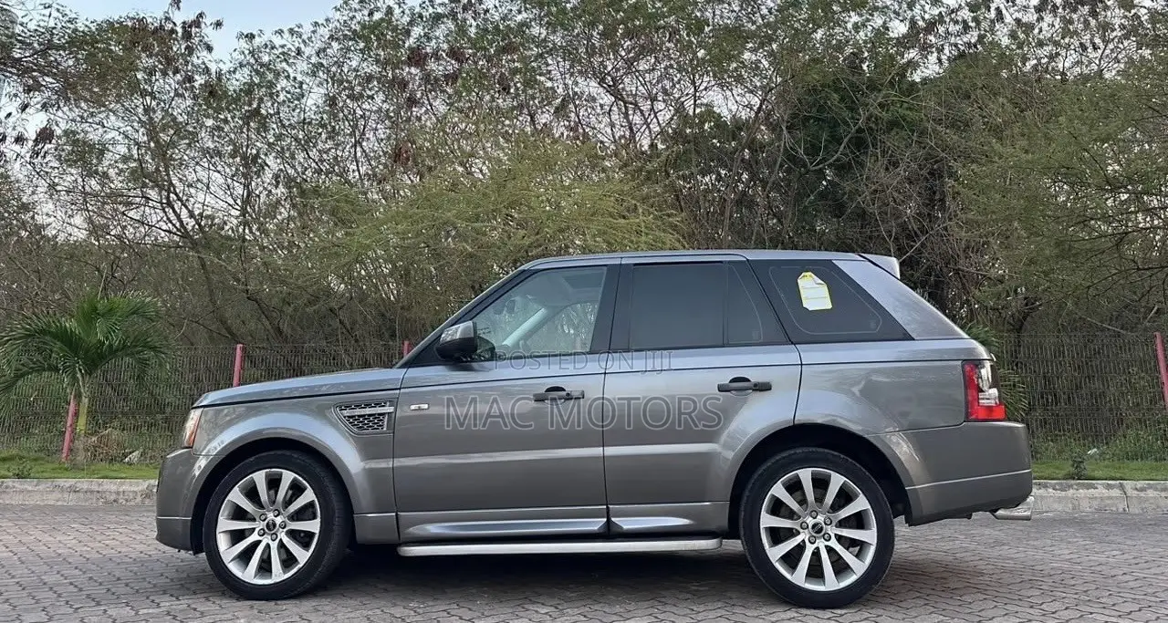 Land Rover Range Rover Sport 2010 Gray
