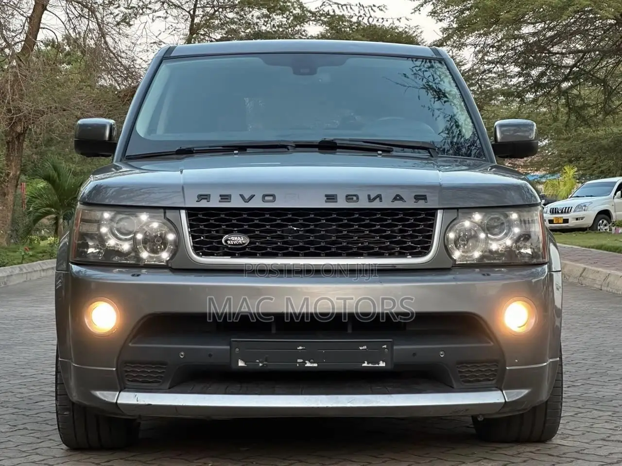 Land Rover Range Rover Sport 2010 Gray
