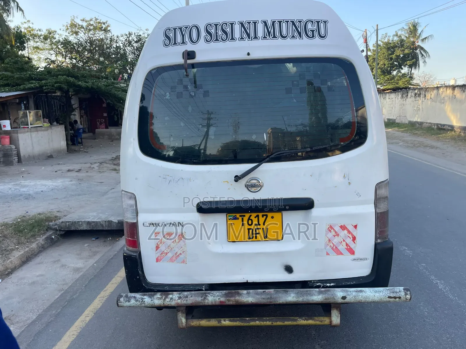 Nissan Caravan (Urvan) 2004 White