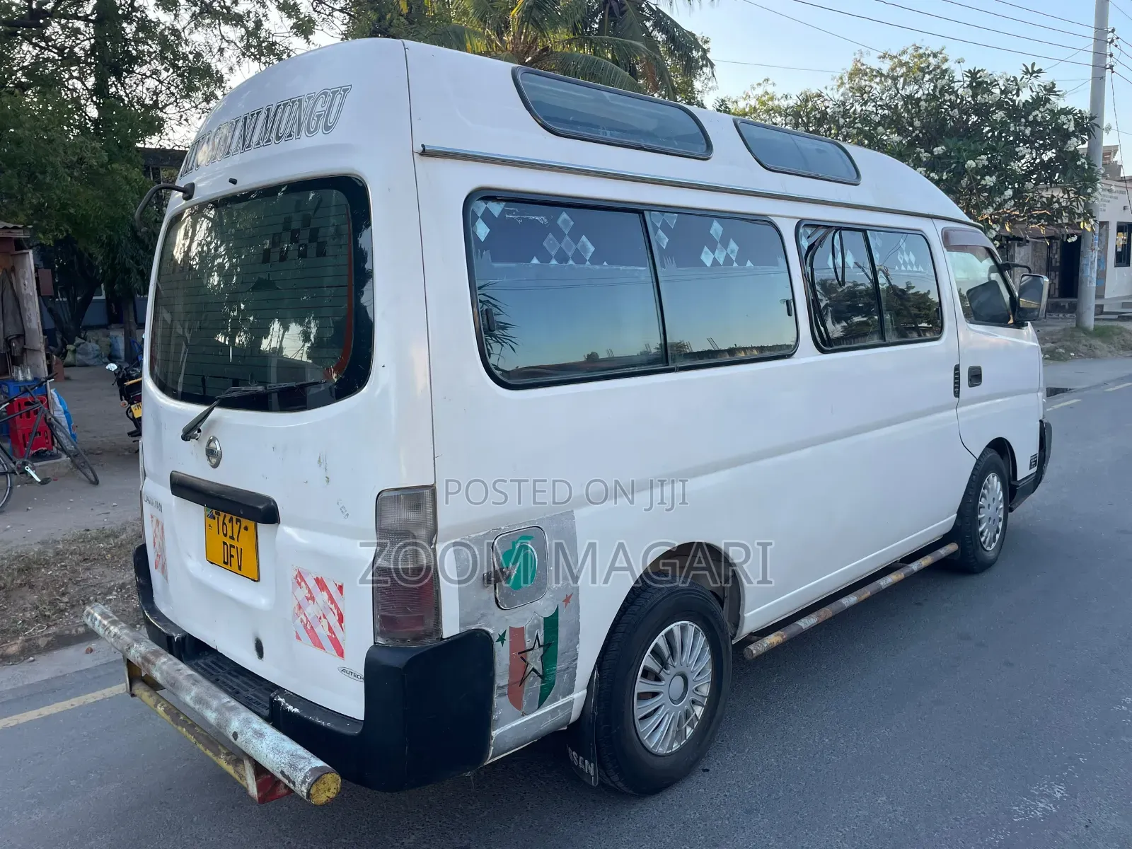 Nissan Caravan (Urvan) 2004 White