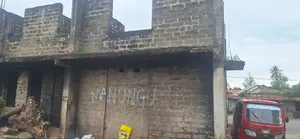Nyumba Kwajili Ya Makazi Ya Watu Au Godown Center