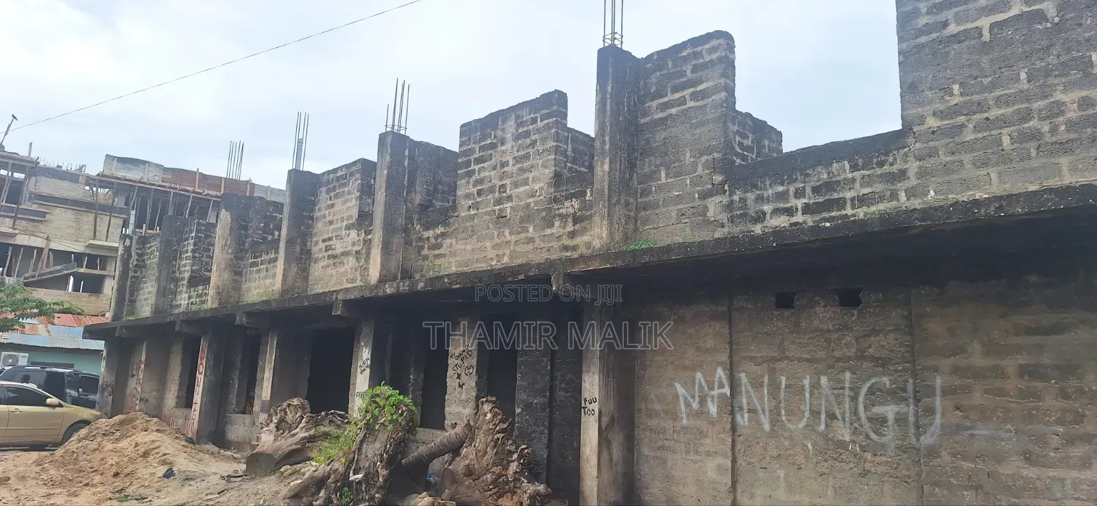 Nyumba Kwajili Ya Makazi Ya Watu Au Godown Center