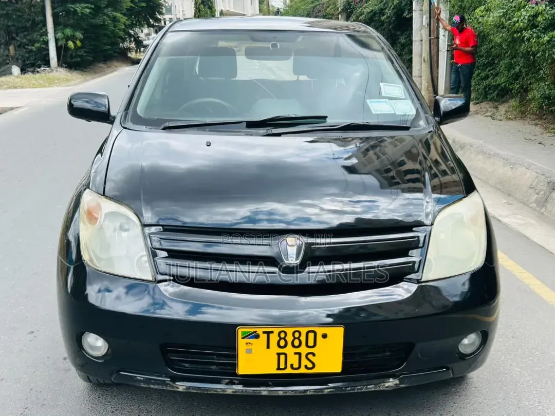 Toyota IST 2007 Black