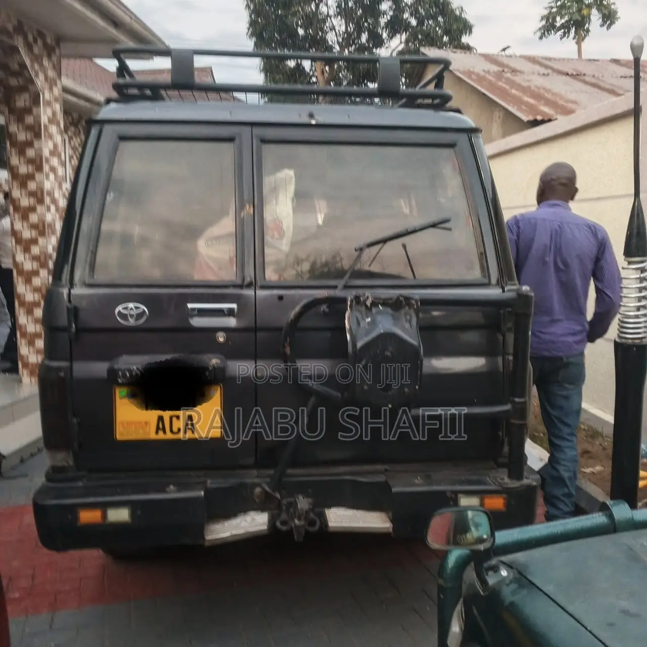 Toyota Land Cruiser 79 Series 2000 Gray
