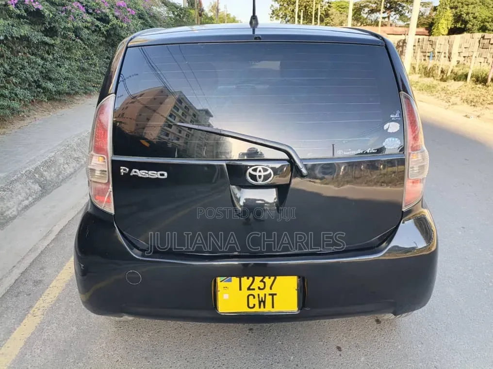 Toyota Passo 2006 Black