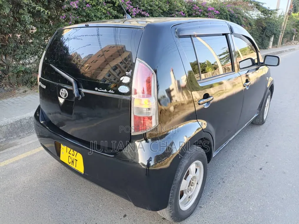 Toyota Passo 2006 Black