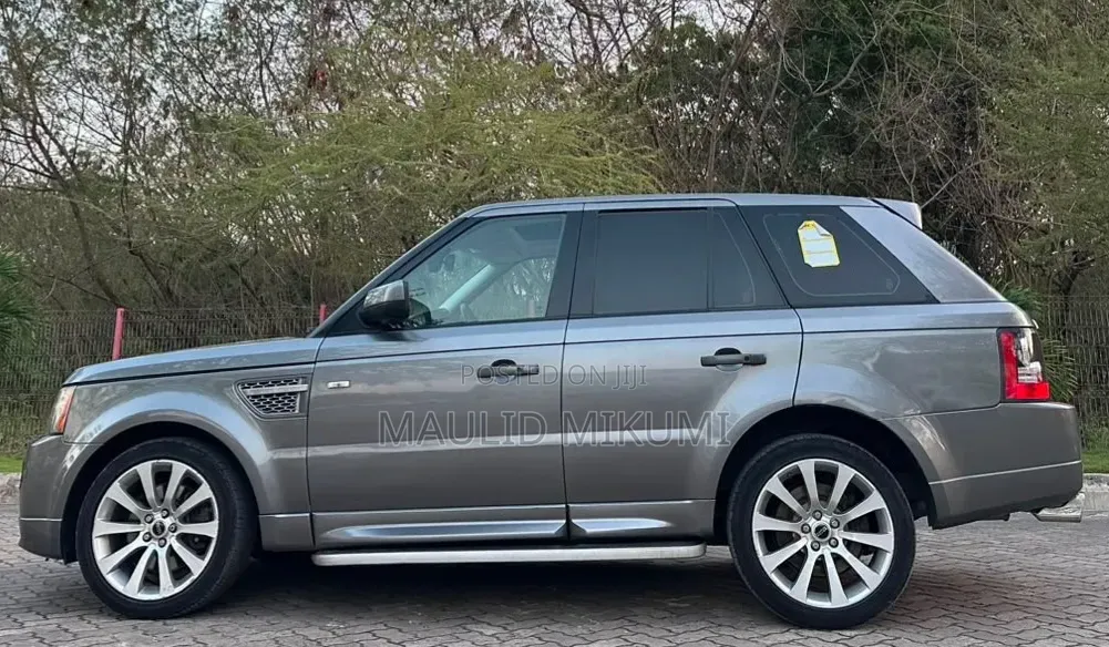 Land Rover Range Rover Sport 2010 Gray
