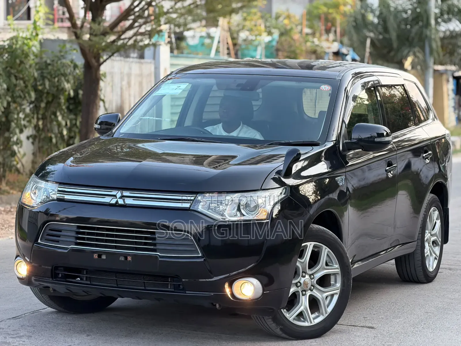 Mitsubishi Outlander 2013 Black