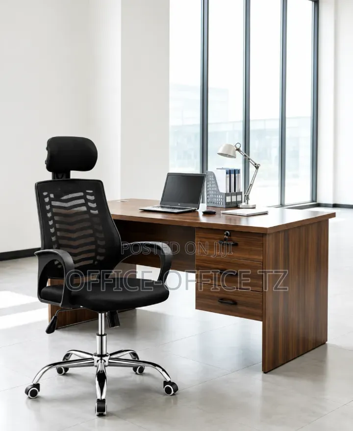 Brown Table & Chair