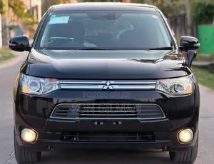 Mitsubishi Outlander 2013 Black