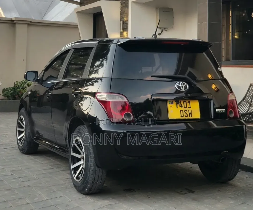 Toyota IST 2006 Black
