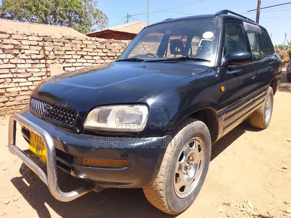 Toyota RAV4 Automatic 2000 Black