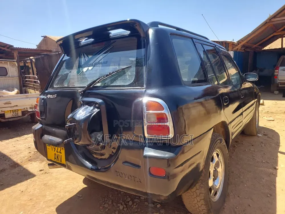 Toyota RAV4 Automatic 2000 Black
