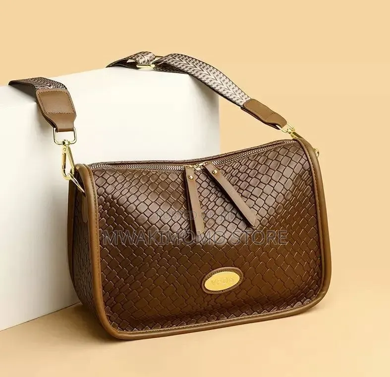 Chrisrosy Leather Crossbody Handbag