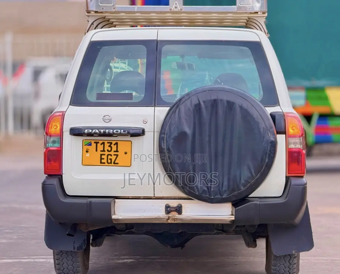 Nissan Patrol 2007 White