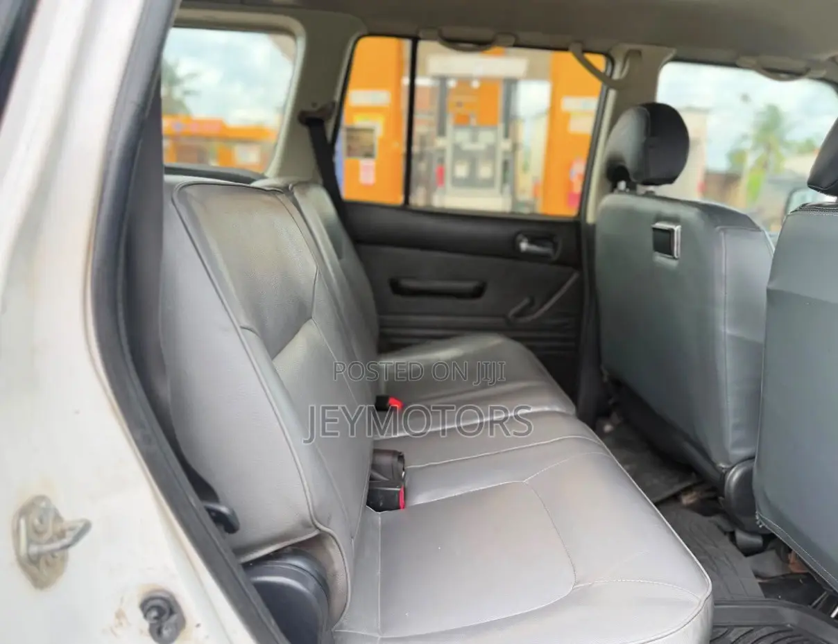 Nissan Patrol 2007 White