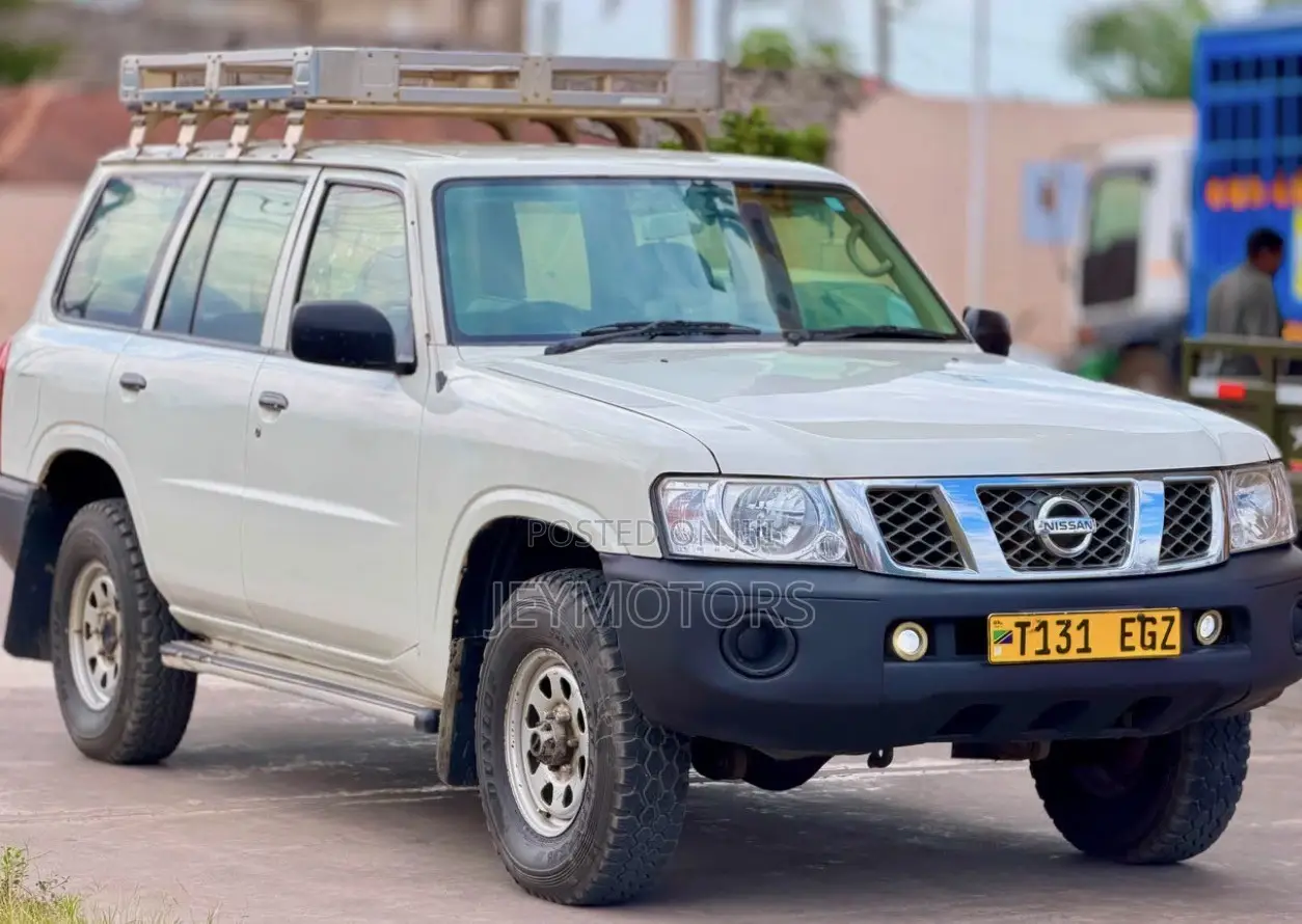 Nissan Patrol 2007 White