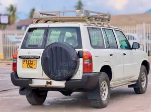 Nissan Patrol 2007 White