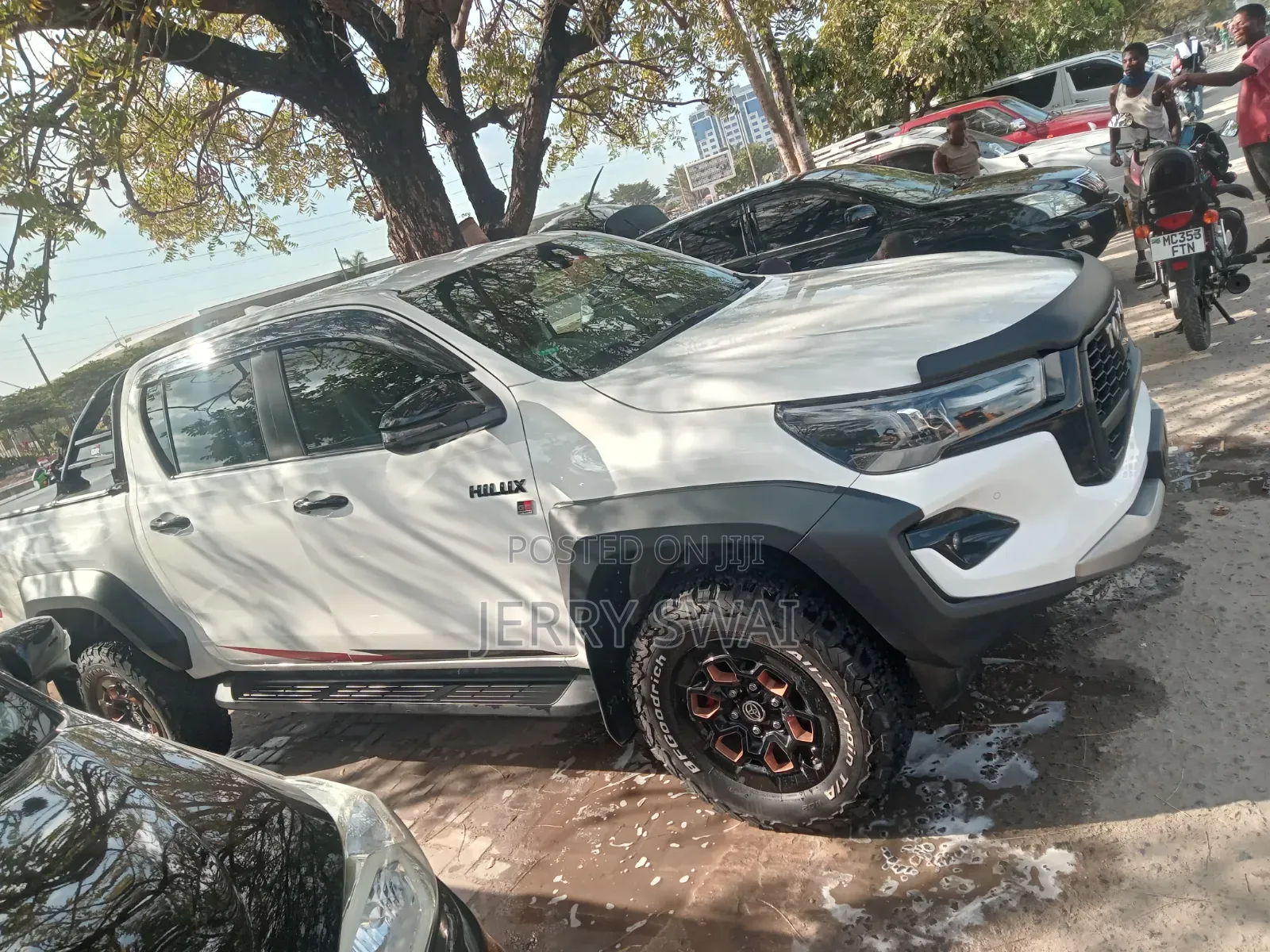 Toyota Land Cruiser 2023 White