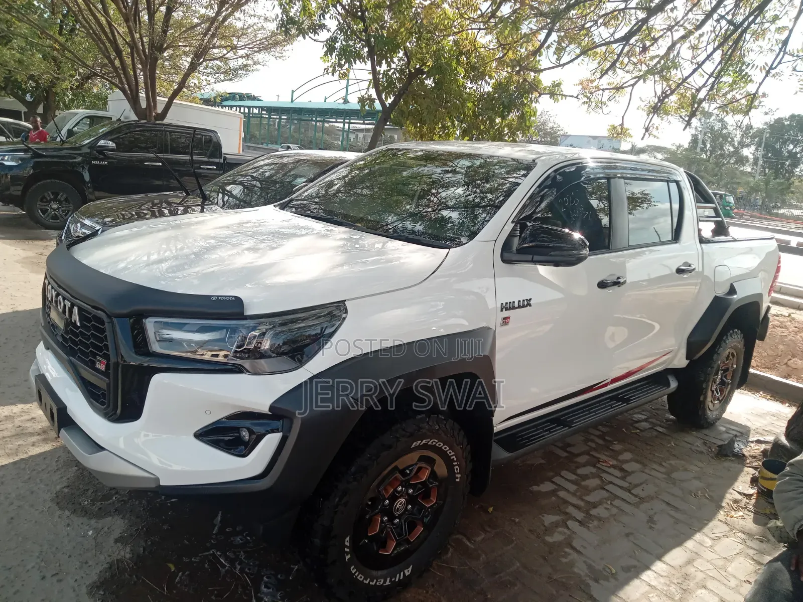 Toyota Land Cruiser 2023 White