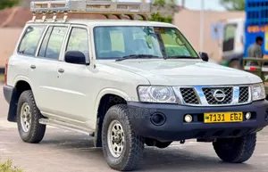 Nissan Patrol 2007 White