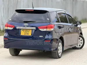 Toyota Wish 2010 Blue