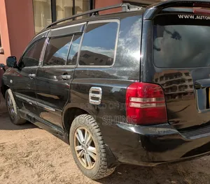 Toyota Kluger 2002 Black