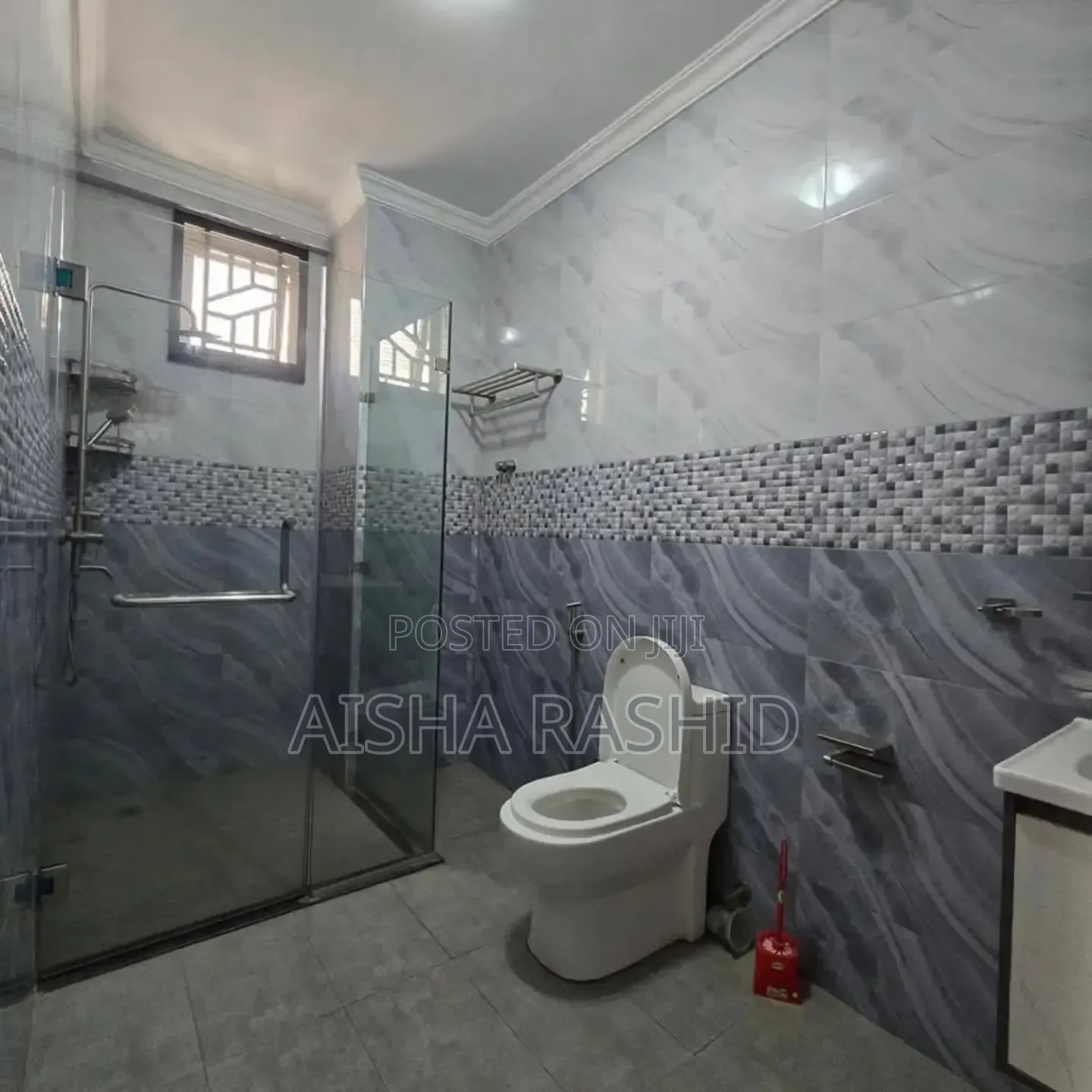 5bdrm House in Oyster Bay for rent