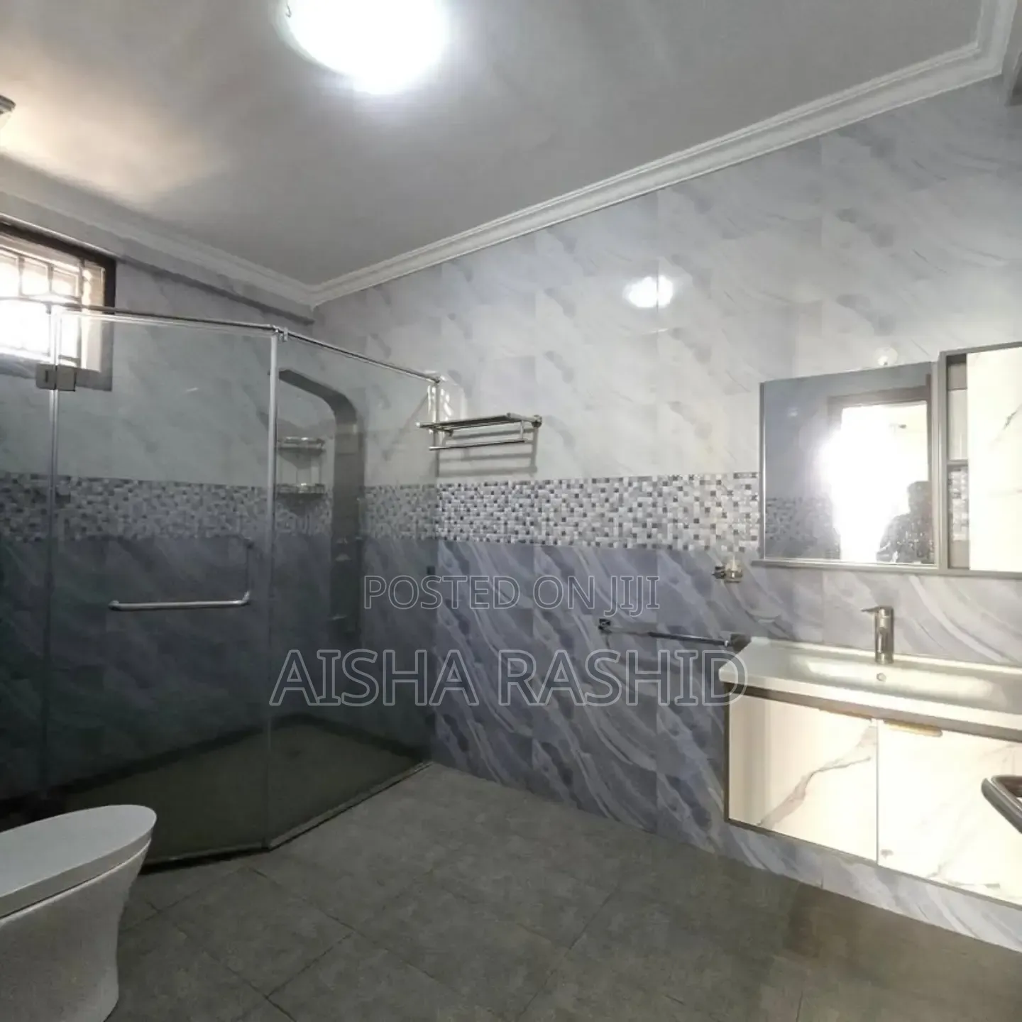 5bdrm House in Oyster Bay for rent