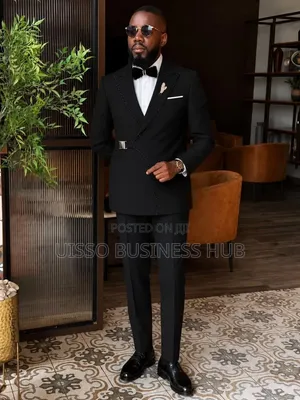 Black Suit Style