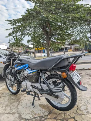 TVS HLX 125 2026 Black