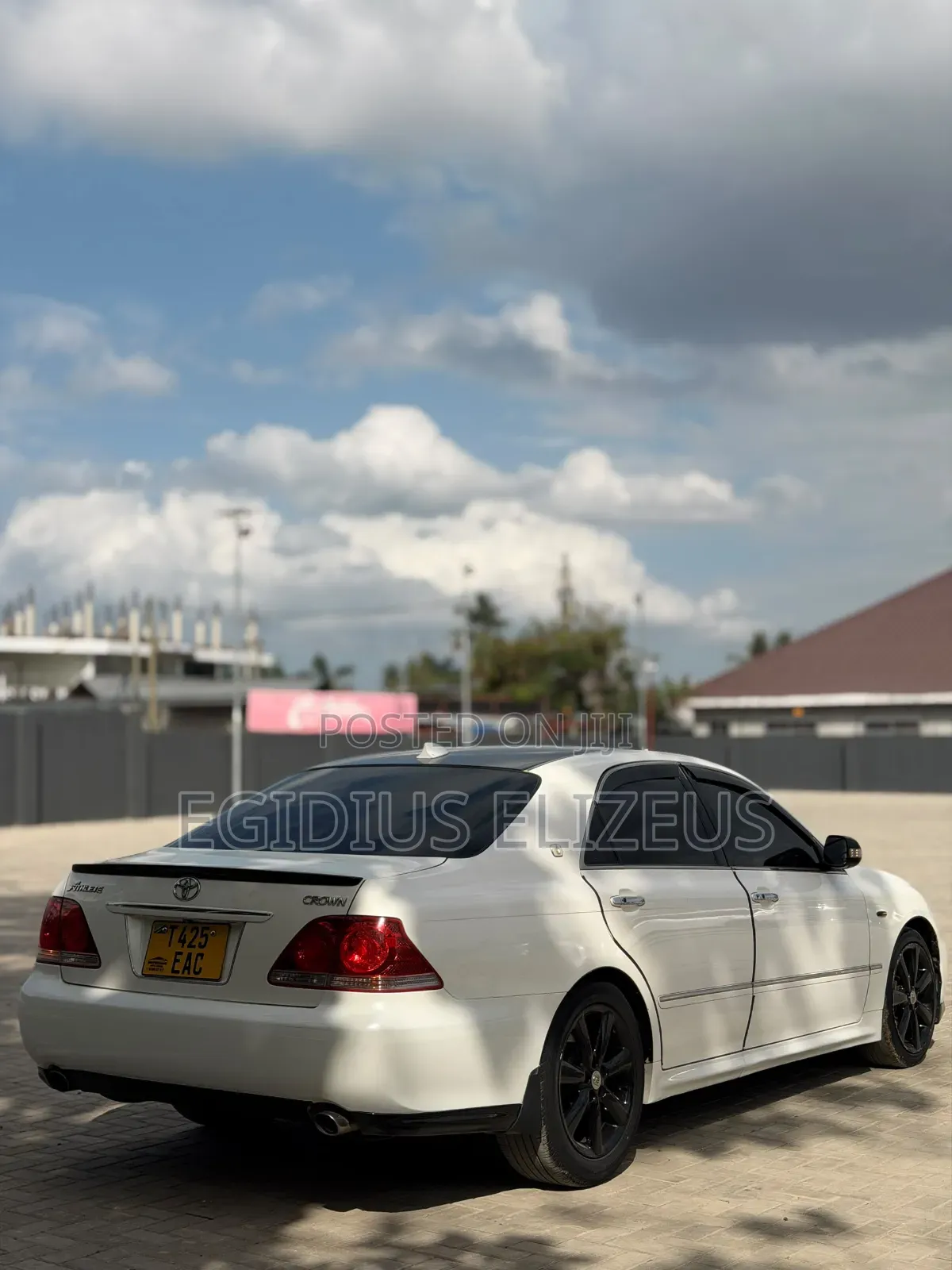 Toyota Crown Royale 2005 White