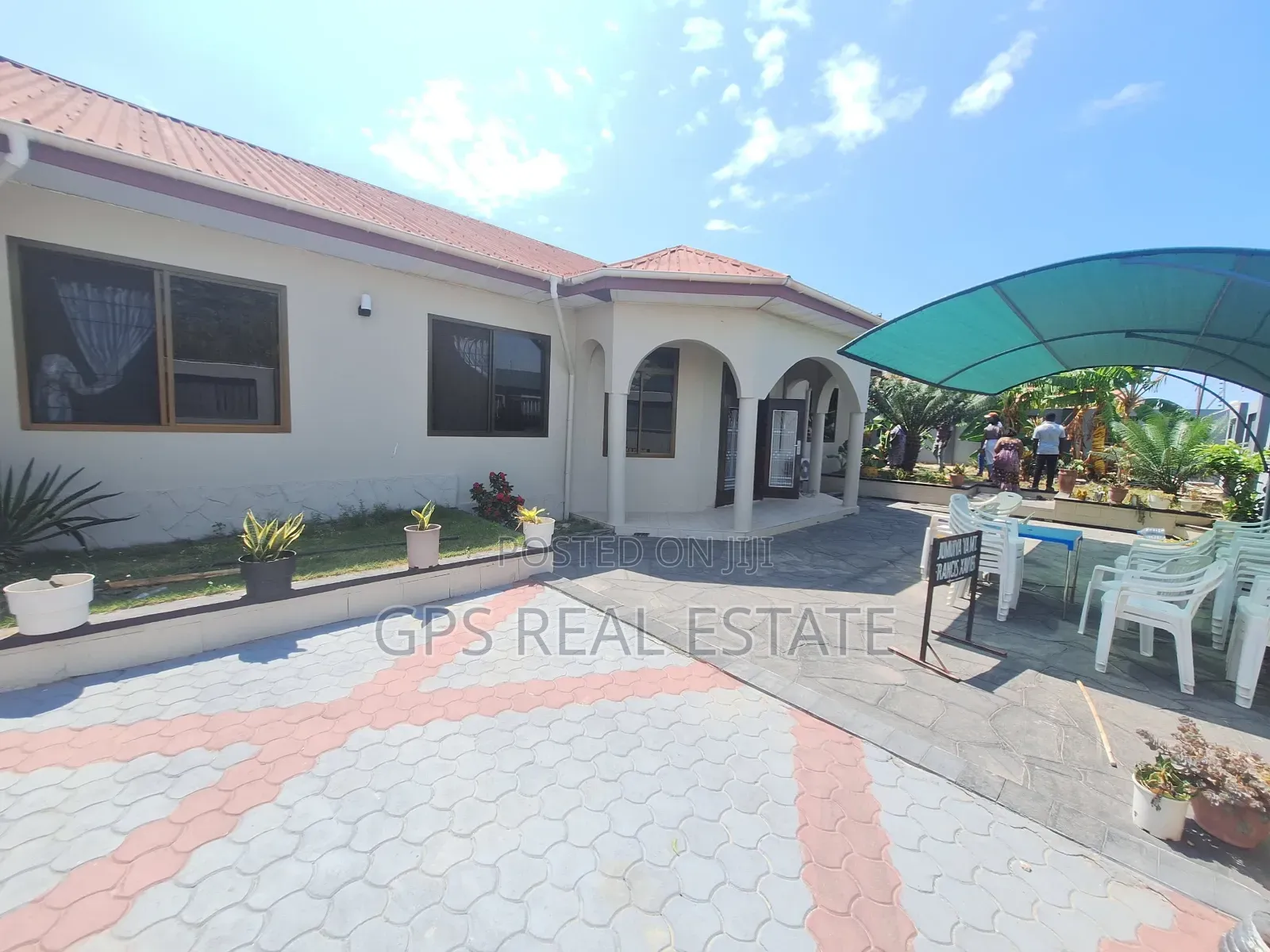 3bdrm House in Mbweni Maindi, Kinondoni for sale