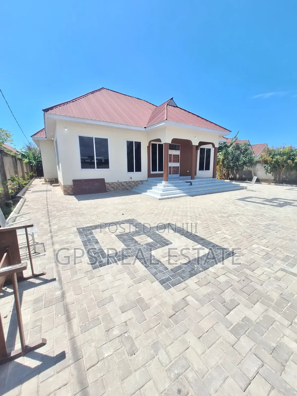 4bdrm House in Mbweni, Kinondoni for sale