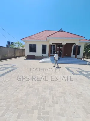 4bdrm House in Mbweni, Kinondoni for sale
