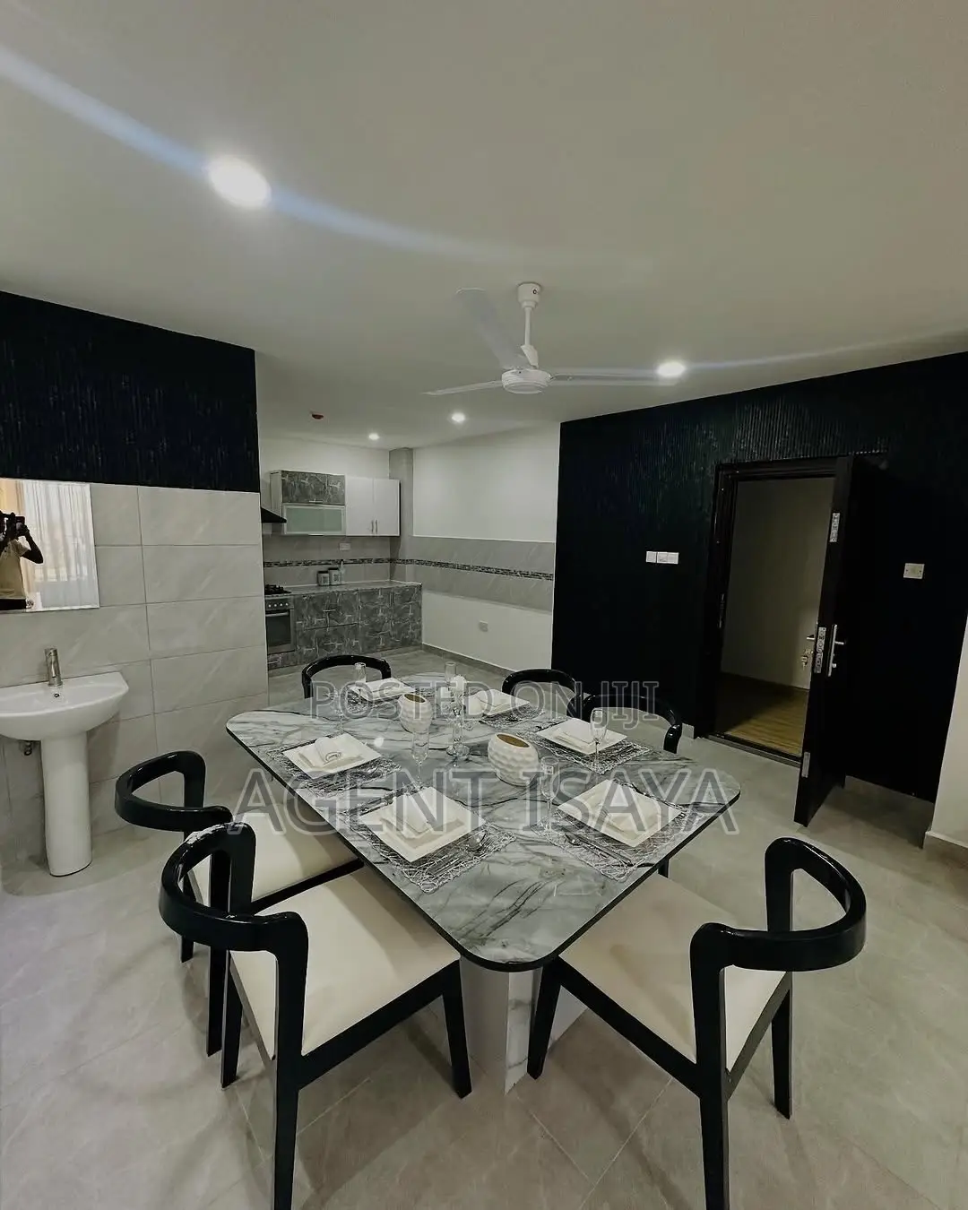 Furnished 3bdrm Apartment in Msasani for sale