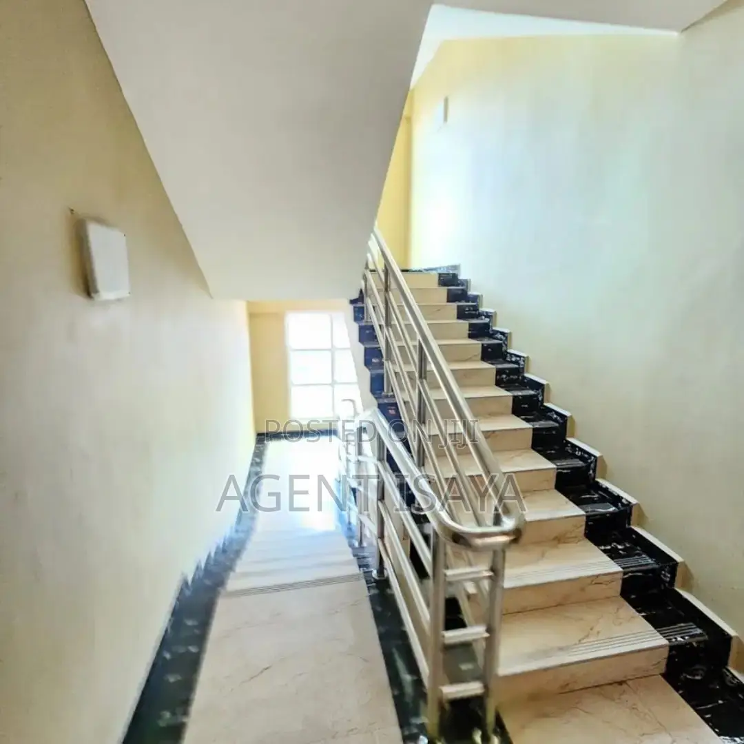 3bdrm Apartment in Ada Estate for rent