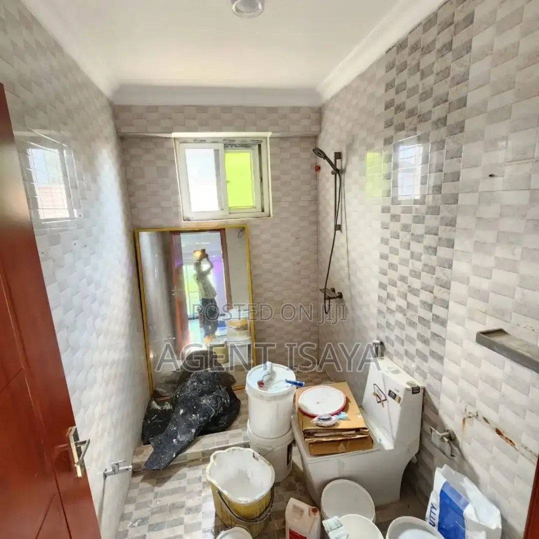 3bdrm Apartment in Ada Estate for rent