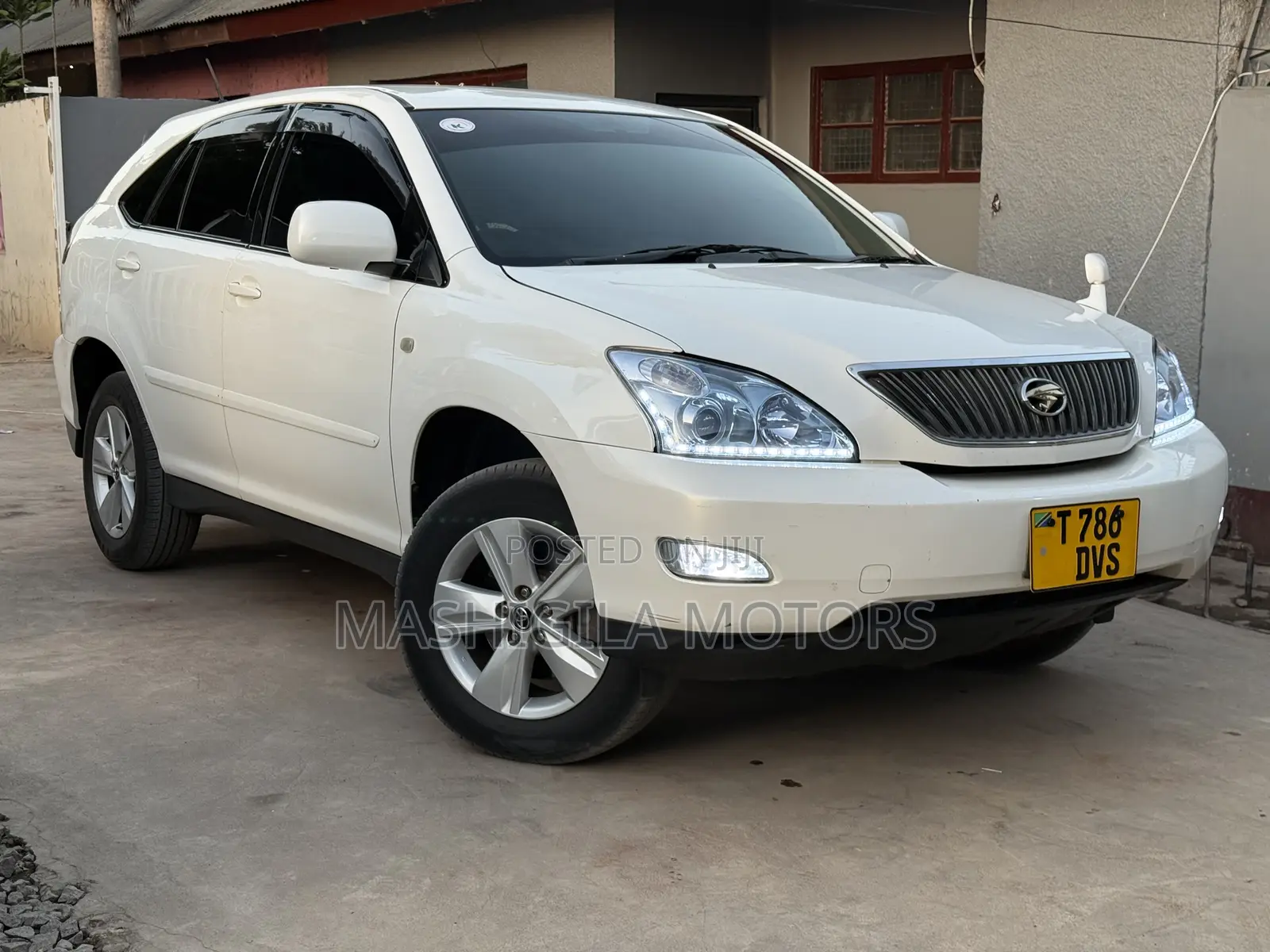 Toyota Harrier 2003 White