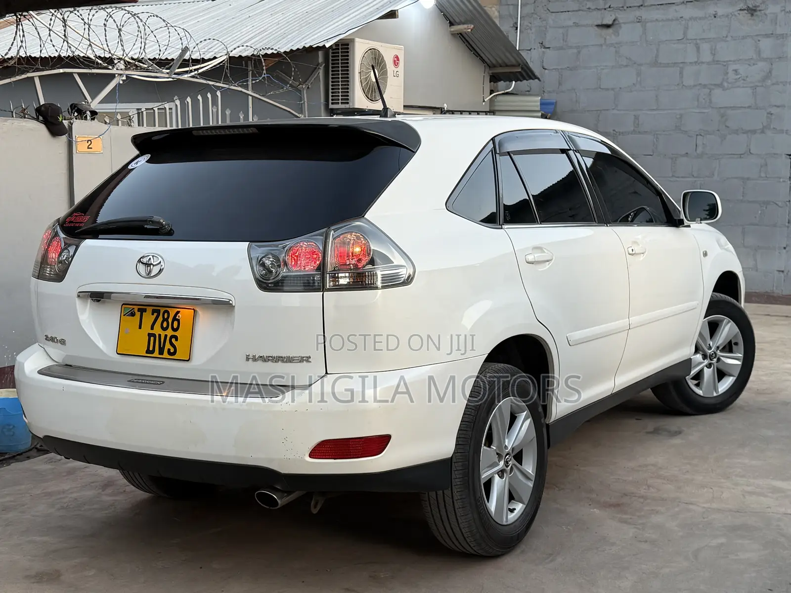 Toyota Harrier 2003 White