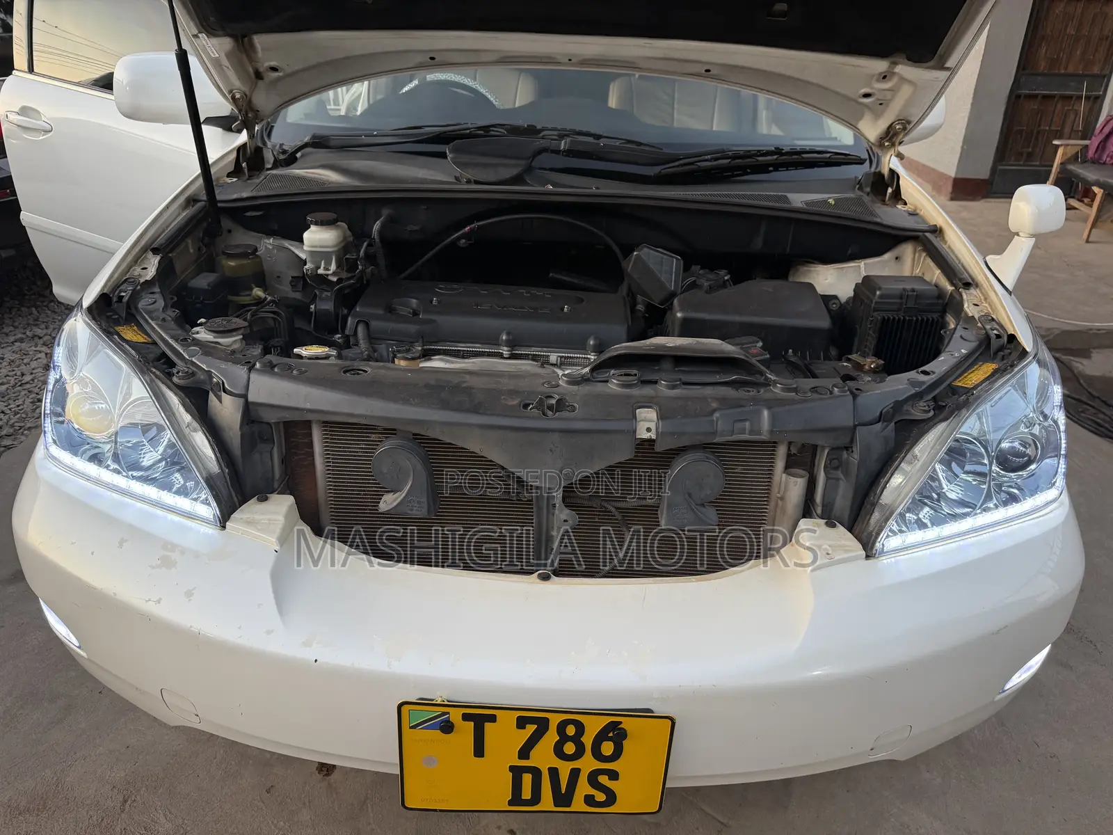 Toyota Harrier 2003 White