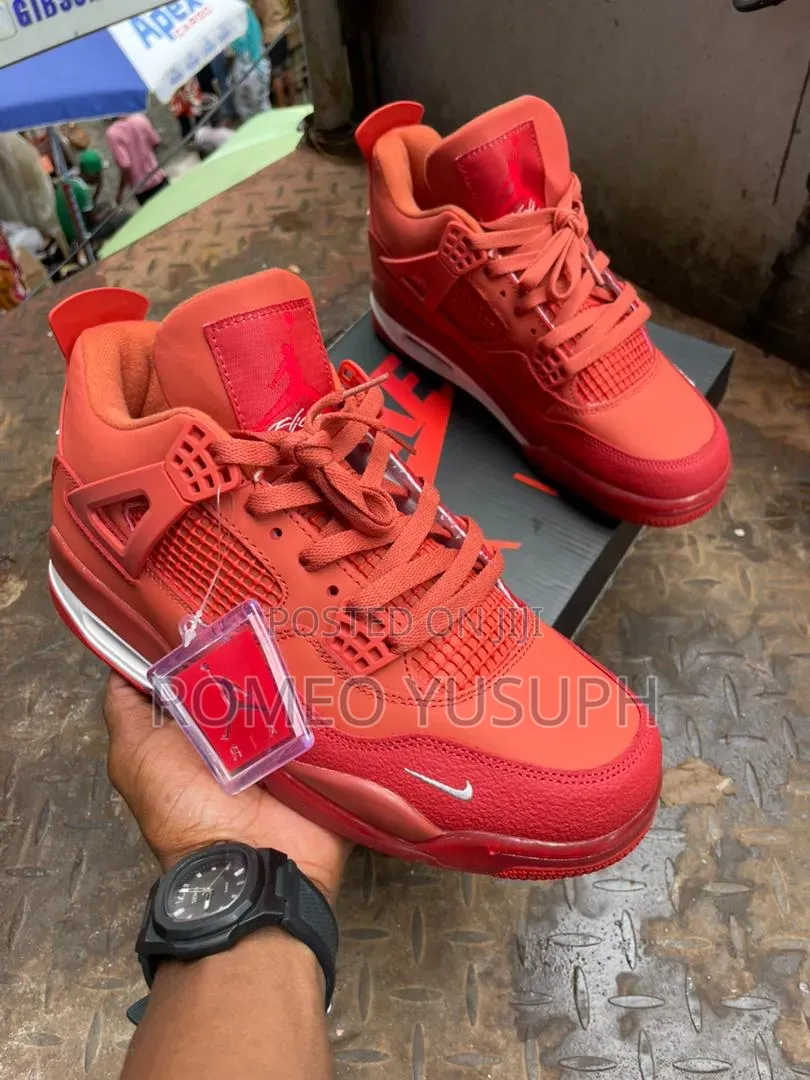 Premium Sneaker