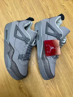 Premium Sneaker